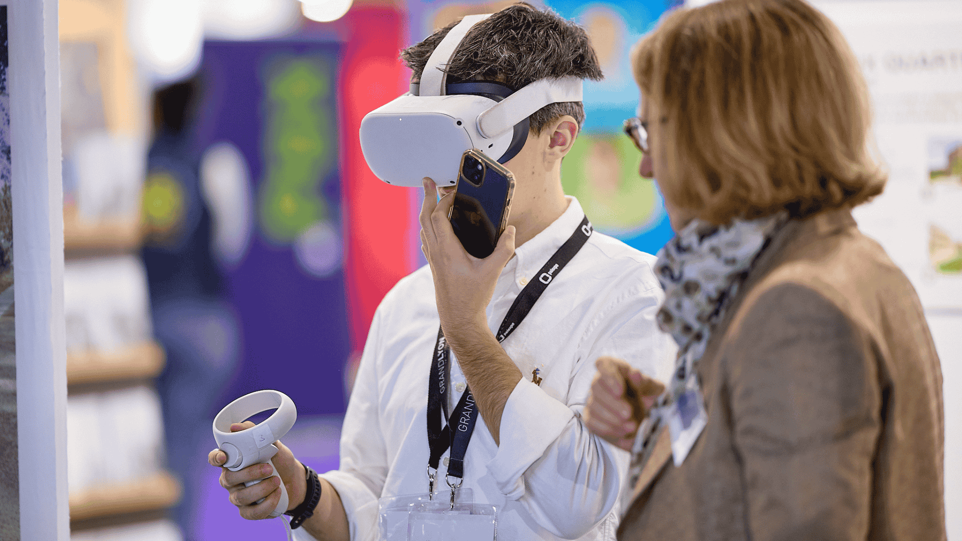 Visite virtuelle 3D et casque VR – L’immersion totale dans vos projets architecturaux Visite virtuelle 3D explorée avec un casque VR, offrant une immersion totale dans un projet architectural avant sa construction.
