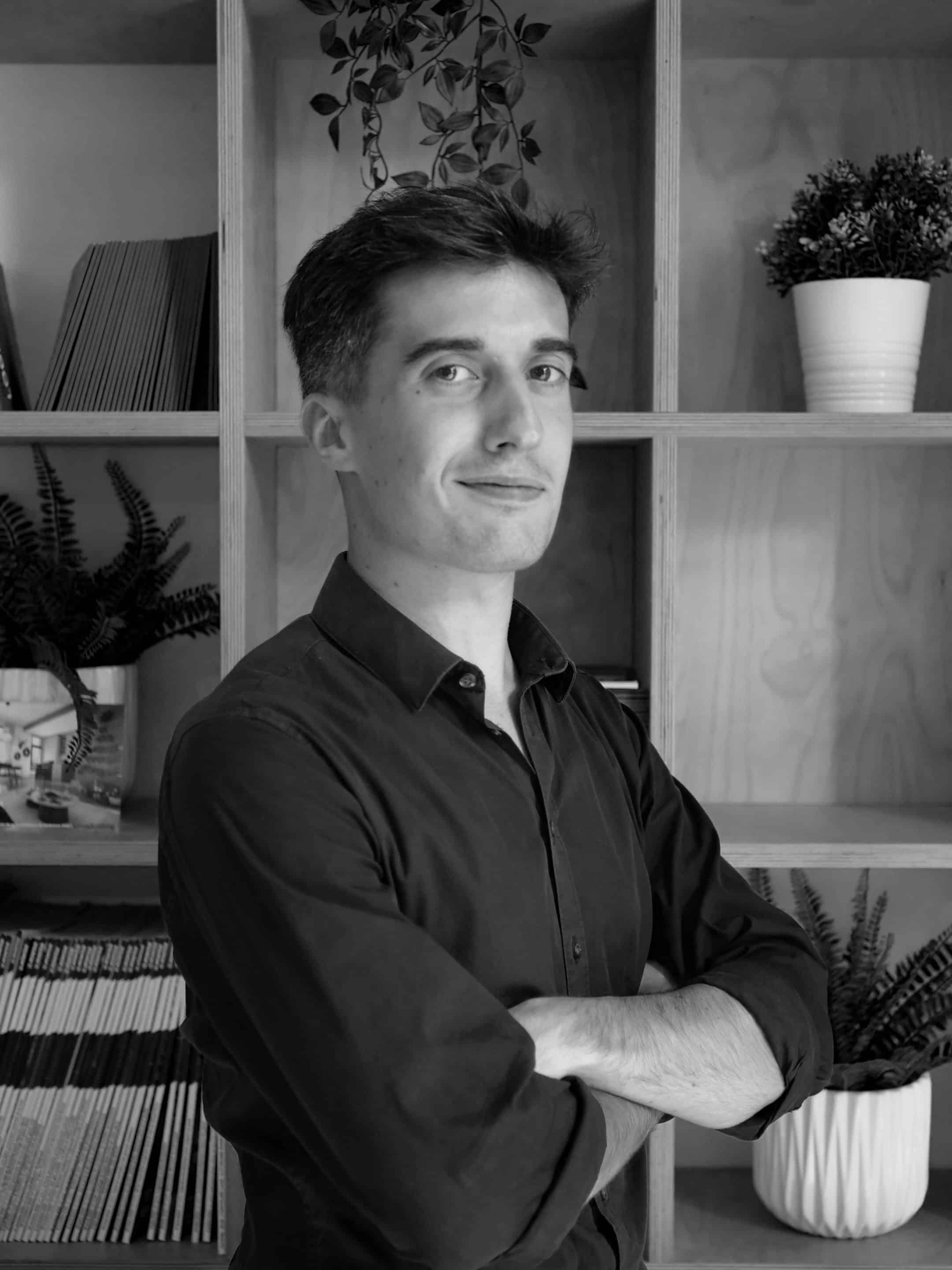 Nicolas, chargé d’affaires Asylum